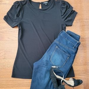 🎀NWOT Express staple black blouse🎀